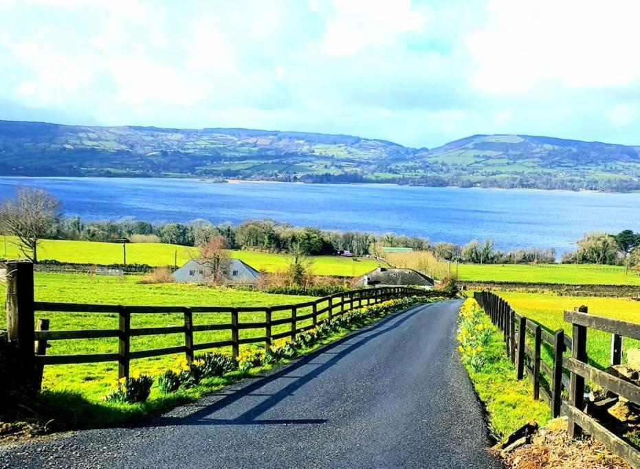 Cosy Self Contained Cottage With Stunning Views Killaloe Luaran gambar